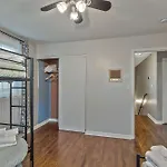 Holiday home E Nash Sf 5mi From Broadway Chef's Kitchen