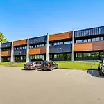 Modern Nashville Condo 5 Mi To Downtown!