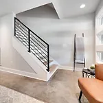 Mayas Luxury Oasis 2 Miles To Broadway Holiday home Nashville