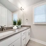 Mayas Luxury Oasis 2 Miles To Broadway Holiday home