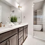 Holiday home Sojourners Haven - 2 Mi To Downtown & Broadway Nashville