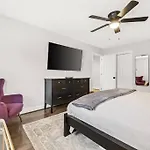 Luxury Oasis - Airport, Downtown, Opry, Lake