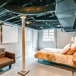 Convenient Nashville Hub With Yard, 3 Mi To Downtown