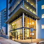 Spacious Ville With Great Amenities Free Garage Parking