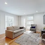 Watkins Park Getaway B Holiday home