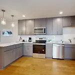 Watkins Park Getaway B Holiday home