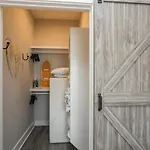 Downtown Luxury At The Southern Belle Holiday home