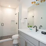 Holiday home Ev Charger King Beds Garage 2 Miles To Dwntn Nashville