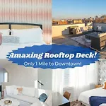 1 Mile To Downtown 4br 4ba W Rooftop Deck Holiday home *