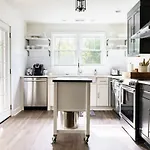 Enchanting Retreat 15 Minutes To Holiday home *