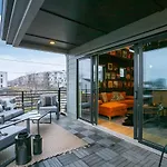 Stylish New Gulch Rooftop Deck W Views * Nashville