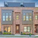 2 Miles To Broadway W Rooftop Deck Grill & Garage