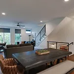 Broadway Bound 3Br Perfect Weekend Getaway