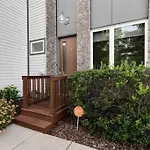 Broadway Bound 3Br Perfect Weekend Getaway