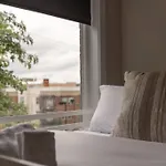 Unforgettable Townhome-close To Broadway-10 Beds! *