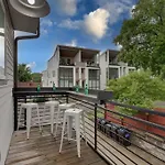 Holiday home Unforgettable Townhome-close To Broadway-10 Beds! Nashville