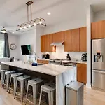3bd -rooftop Escape- Steps From The Gulch Fun Holiday home *