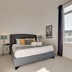 Epic Location- Steps From 12th S, Sleep12 Holiday home