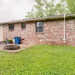 Fire Pit-Great Neighborhood-15 Min To Broadway