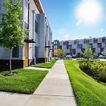 Chic Condo, 2Mi To Downtown, Sleeps 8, By Geodis