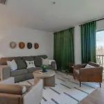 Apartment Splash & Explore Riverfront Near Broadway *