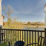 Splash & Explore Riverfront Near Broadway Nashville