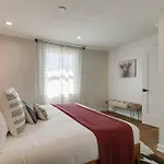 4 Bdrm-4 Bath, Great For Groups, Perfect Location!