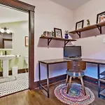 Bright In Hip East Walk To 5 Points - Only 2 Miles To Downtown Holiday home *
