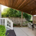 4Bd Haven In The Nations, Walk To Bars And Restaurants! Minutes To Broadway!