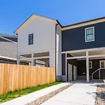 Modern Vacation Home I