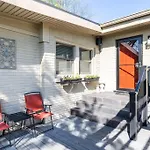 Minutes To Opry, Airport & Broadway