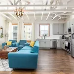 Historic Loft 2mi To Broadway On-site Speakeasy Apartment *