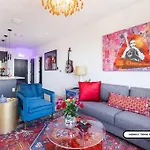 2 Side By Side Units, The Honky Tonk Party Pads, Parking Gym Pool Apartment Nashville
