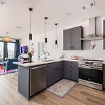 Apartment 2 Side By Side Units, The Honky Tonk Party Pads, Parking Gym Pool Nashville