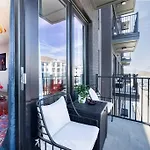2 Side By Side Units, The Honky Tonk Party Pads, Parking Gym Pool * Nashville