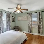 Holiday home 2 Bedroom 4 Miles To Broadway Sleeps 4 Nashville