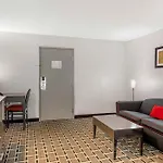 Comfort Suites Nashville Airport - Bna