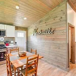 Holiday home Bright Whites Creek Home: 12 Mi To Dtwn Nashville!