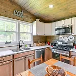 Bright Whites Creek Home: 12 Mi To Dtwn Nashville! Holiday home Nashville
