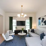 Summer End Sale Prime Location Nashville
