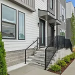 Music Cityview-Brand New!