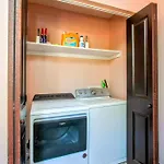 Bright In Hip East Walk To 5 Points - Only 2 Miles To Downtown Holiday home