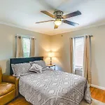 Modern Nashville Vacation Home About 3 Mi To Downtown!