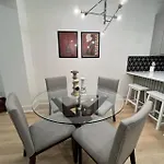 3br Game Sleeps 10 Near Opry & Broadway Nashville