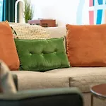 New Design-2 Miles To Broadway * Nashville