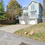 Tranquil East Nashville Zen Retreat With 2 Patios, Garage Parking, Yoga Mats Included, Covered Patio And Deck, Walk To Five Points Dining & Bars, Board Games, 10 Min To Broadway, 24 Hr Hospitality