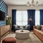 Modern Music Row With King & Queen Bedrooms + Private Balcony Pool & Fitness Center Walk To Rca B & Local Dining Under 2 Miles To Broadway Garage Parking Elevator Access 24 Hr Hospitality Nashville