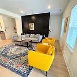 Holiday home 3br Game Sleeps 10 Near Opry & Broadway Nashville