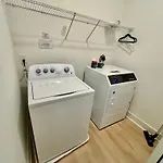 5 Min To Broadway Game & Ping-pong Parking Holiday home Nashville
