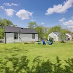 5 Min To Airport Pet Friendly Fire Pit Fenced Yard